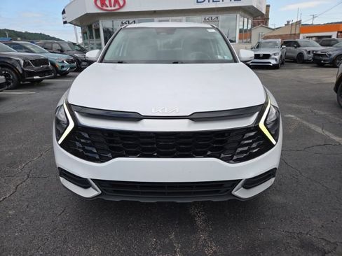 Used 2023 Kia Sportage EX FWD image 2