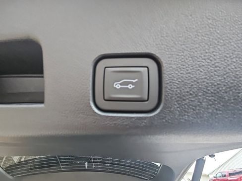 New 2026 Chevrolet Traverse Z71 w/ Enhanced Driving Package image 23