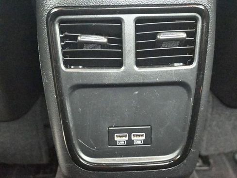 Used 2019 Dodge Charger SXT w/ Blacktop Package RWD image 11
