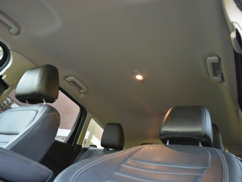 Used 2018 Ford Escape Titanium AWD/4WD image 12