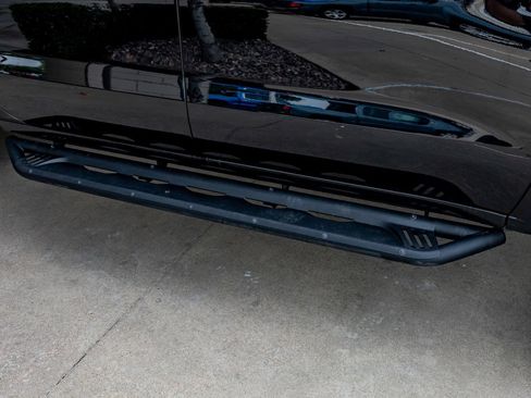 Used 2024 Chevrolet Silverado 1500 LT Trail Boss w/ LT Trail Boss Premium Package AWD/4WD image 13