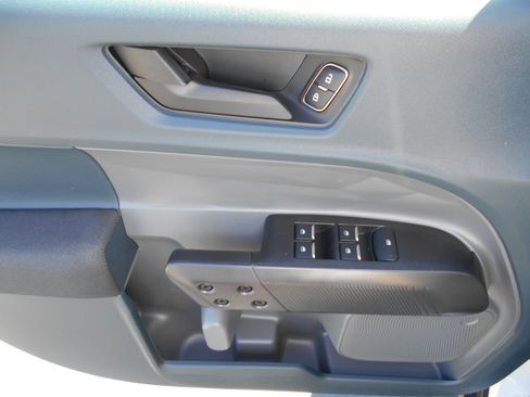 New 2026 Ford Maverick XL AWD/4WD image 5