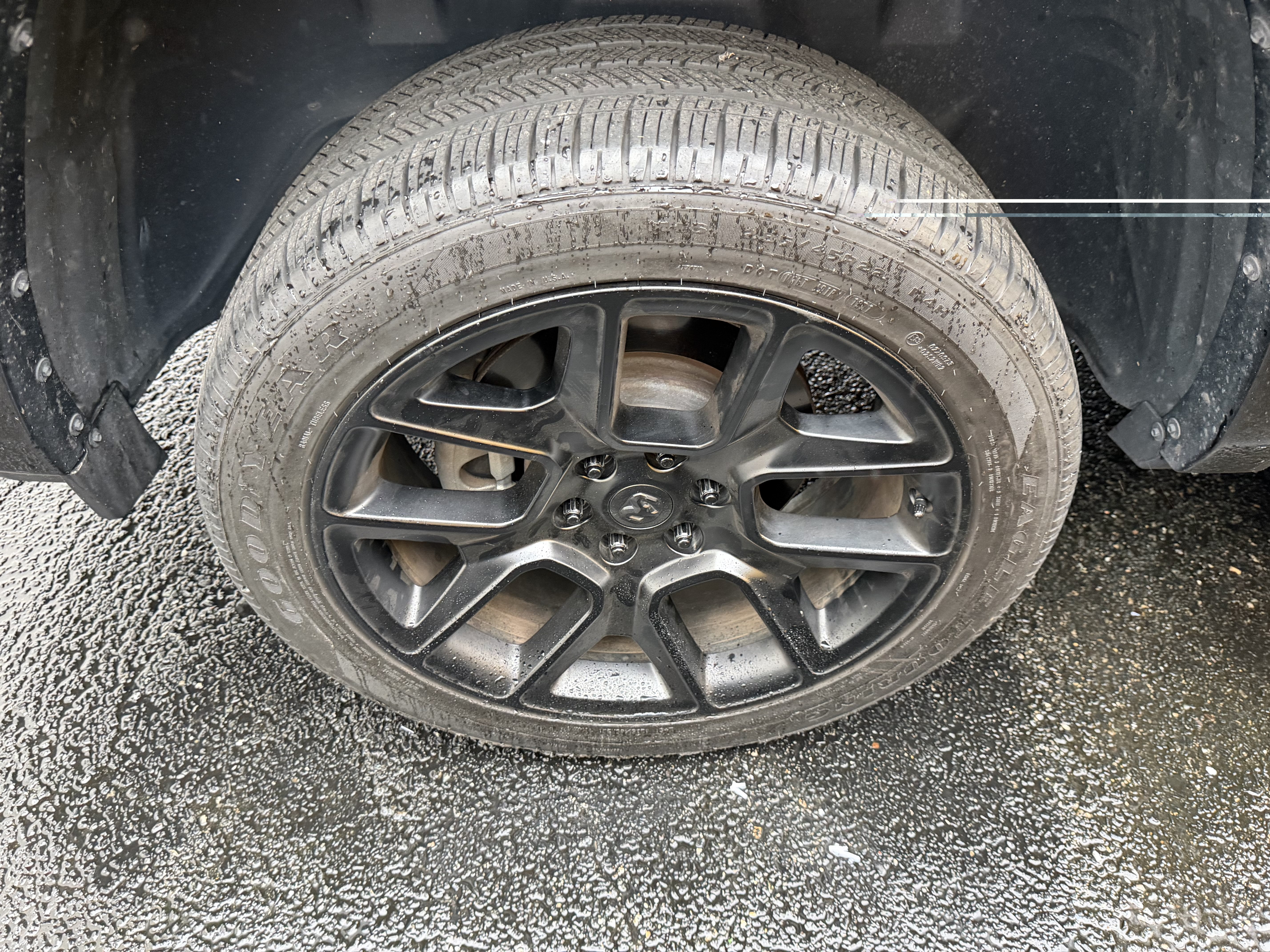 Used 2021 RAM 1500 Laramie AWD/4WD image 12