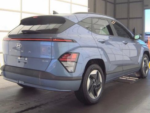 Used 2024 Hyundai Kona SEL FWD image 8
