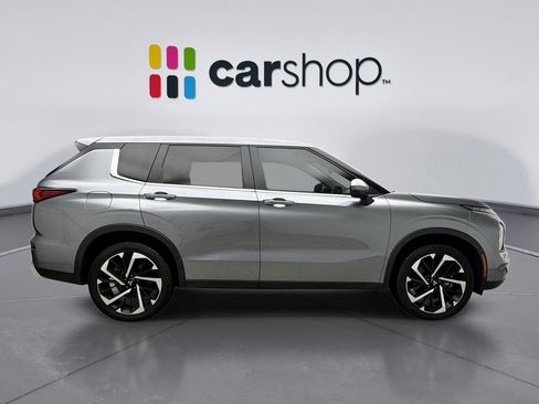 Used 2024 Mitsubishi Outlander SE image 6