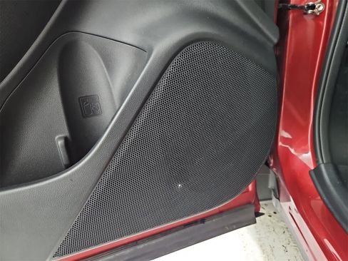 Used 2022 Subaru Forester Premium image 32