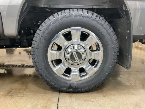 Used 2025 Ford F350 Lariat AWD/4WD image 18