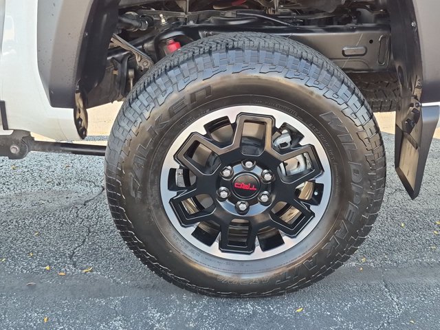 Certified 2025 Toyota Tacoma TRD Off-Road w/ TRD Off Road Premium Package AWD/4WD image 8