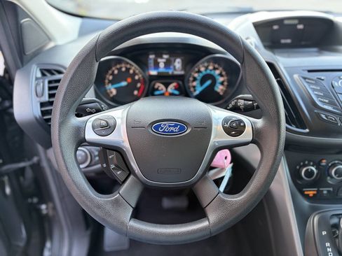 Used 2016 Ford Escape SE FWD image 24