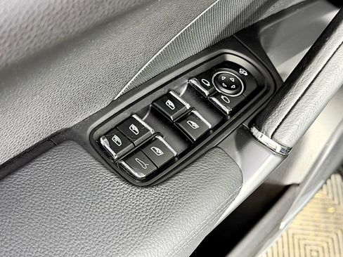 Used 2014 Porsche Cayenne Diesel image 16