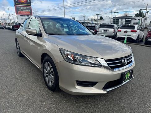 Used 2015 Honda Accord LX image 7