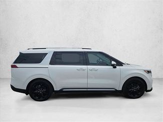 Used 2022 Kia Carnival SX Prestige FWD video 4
