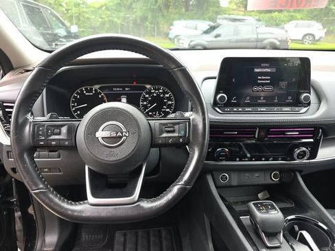 Used 2022 Nissan Rogue SV w/ SV Premium Package FWD image 15