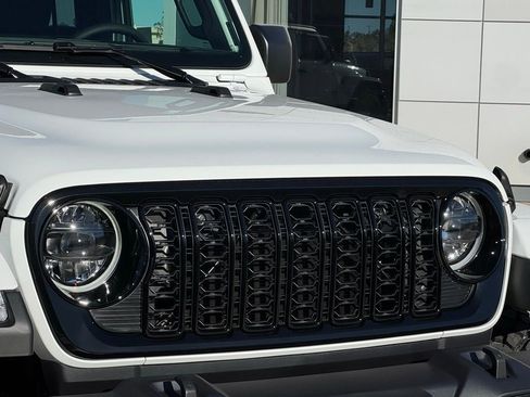 New 2026 Jeep Gladiator Willys image 6