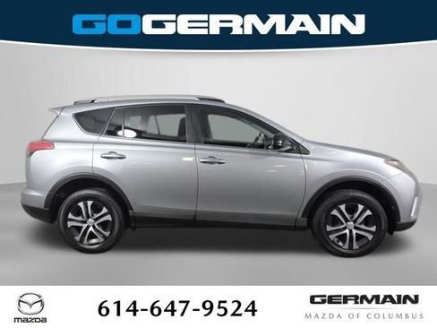 Used 2016 Toyota RAV4 LE image 7