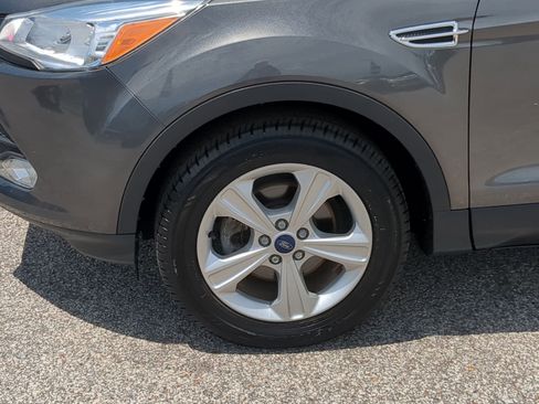 Used 2016 Ford Escape SE FWD image 10