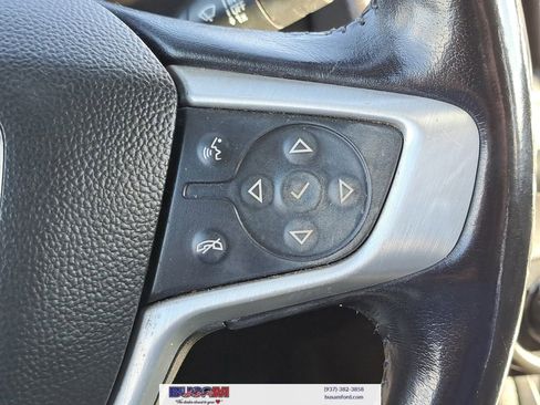 Used 2021 GMC Terrain SLT image 17