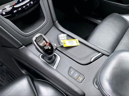 Used 2018 Cadillac XT5 Platinum image 15