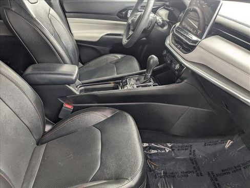 Used 2023 Jeep Compass Limited image 19