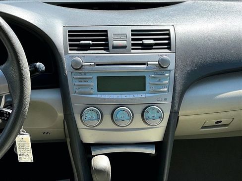 Used 2009 Toyota Camry CE image 6