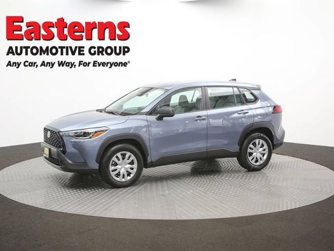 Used 2025 Toyota Corolla Cross L FWD image 50