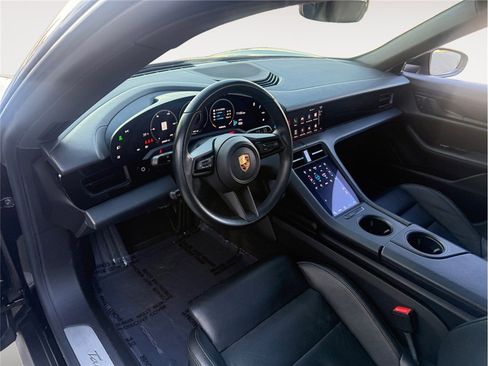 Used 2020 Porsche Taycan 4S image 10