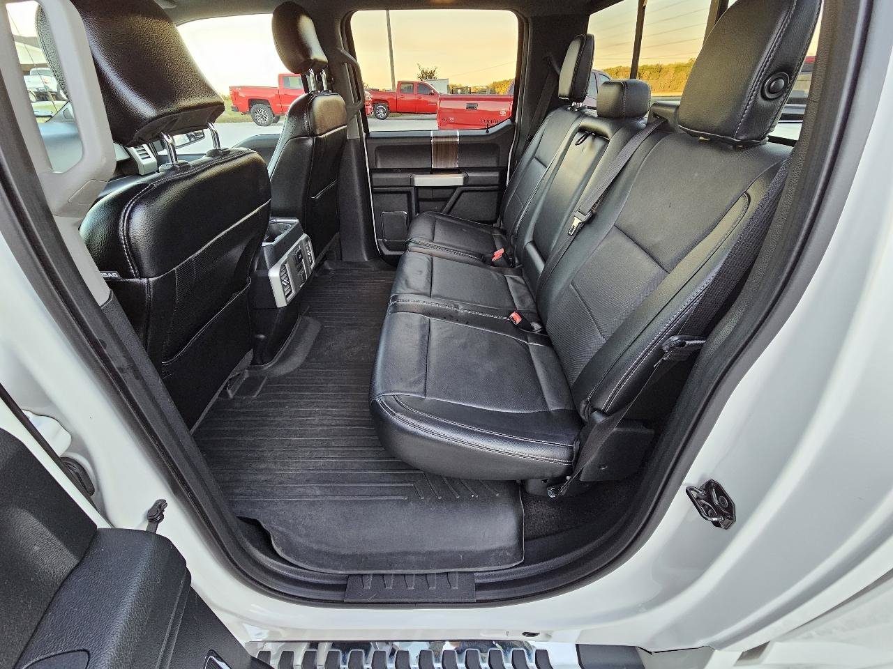 Used 2015 Ford F150 Lariat w/ Equipment Group 502A Luxury AWD/4WD image 20