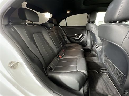 Used 2022 Mercedes-Benz A 220 image 28