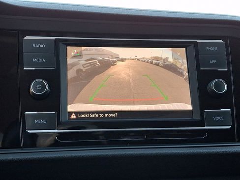 Used 2023 Volkswagen Jetta SE image 20