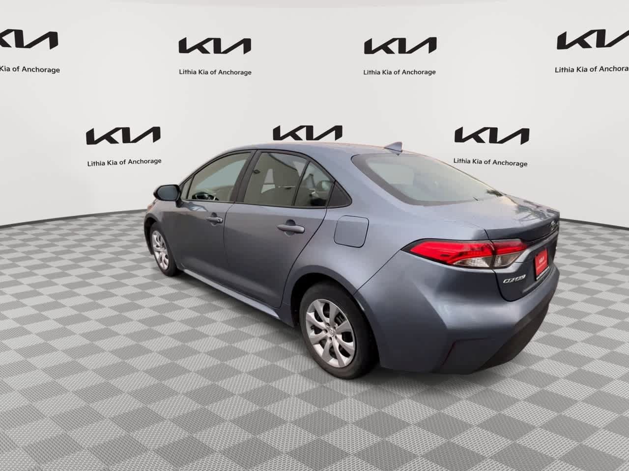 Used 2023 Toyota Corolla LE FWD image 6