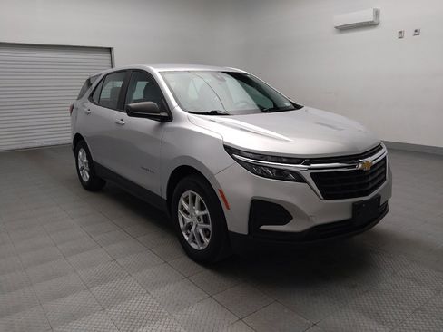 Used 2022 Chevrolet Equinox LS image 13