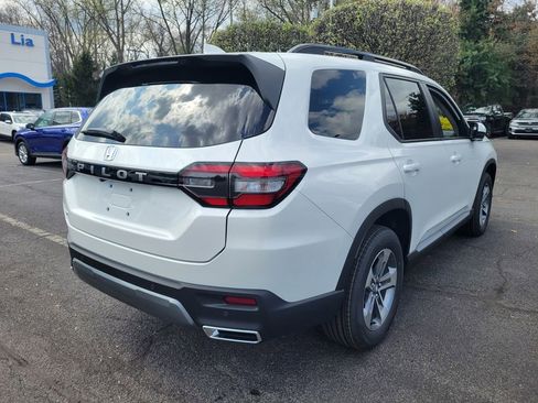 New 2026 Honda Pilot EX-L image 3