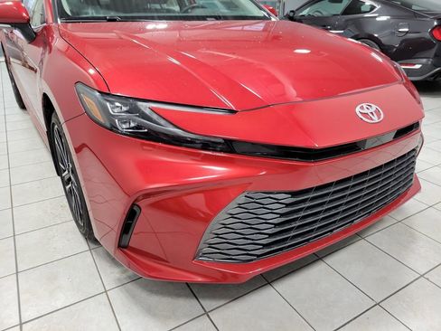 Used 2025 Toyota Camry XLE image 22