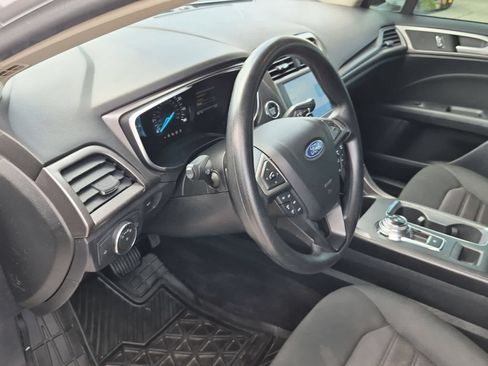 Used 2020 Ford Fusion SE AWD/4WD image 10