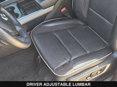 Used 2024 RAM 1500 Laramie AWD/4WD image 16