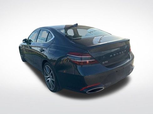 Used 2022 Genesis G70 3.3T RWD image 10