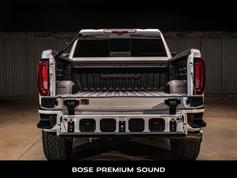 Used 2022 GMC Sierra 2500 Denali w/ Denali Ultimate Package AWD/4WD image 8