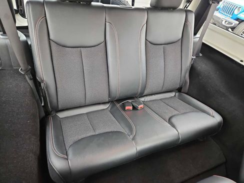 Used 2017 Jeep Wrangler 75th Anniversary image 19