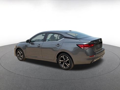 Used 2025 Nissan Sentra SV image 12