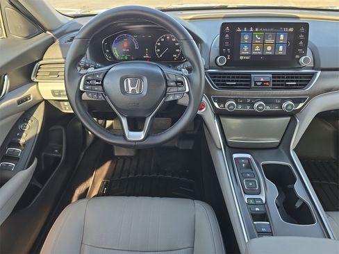 Used 2019 Honda Accord EX-L image 10