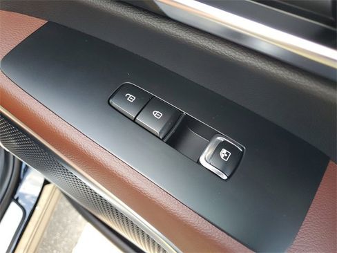 New 2025 Kia Telluride SX w/ SX Captain's Chair Package image 15