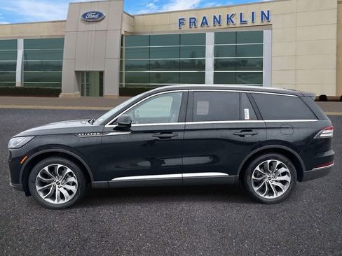 New 2026 Lincoln Aviator Reserve image 4