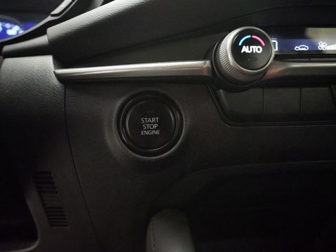 Used 2024 MAZDA MAZDA3 s image 31