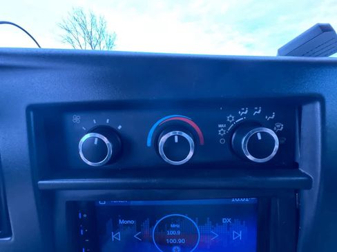 Used 2023 Chevrolet Express 3500 w/ Power Convenience Package RWD image 25