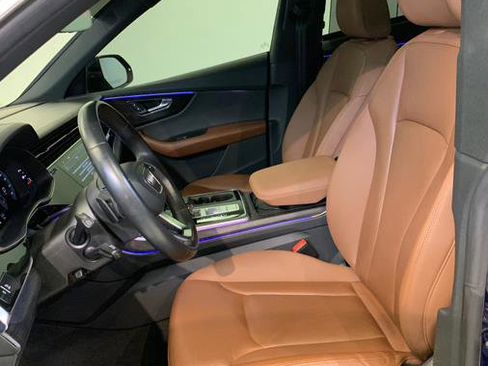 Used 2021 Audi Q8 Prestige w/ Prestige Package image 18