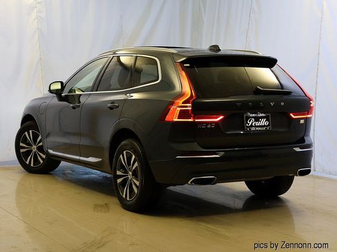 Used 2021 Volvo XC60 T8 Inscription Expression w/ Premium Package AWD/4WD image 9
