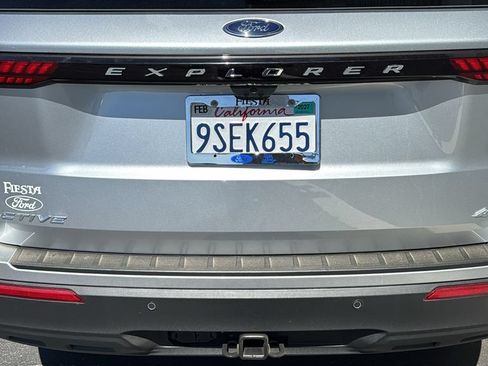 Certified 2025 Ford Explorer Active AWD/4WD image 7