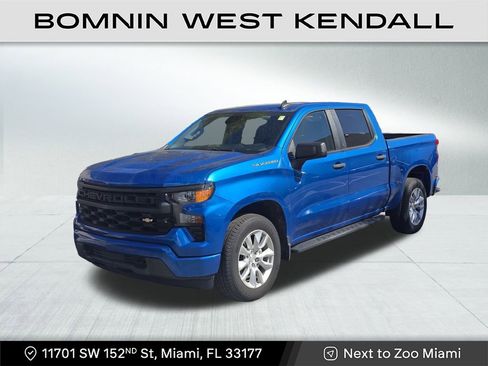 Used 2022 Chevrolet Silverado 1500 Custom image 2
