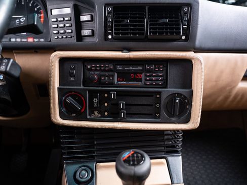 Used 1988 BMW M5 RWD image 74