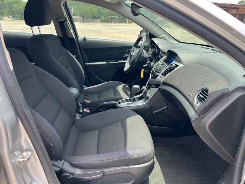 Used 2012 Chevrolet Cruze LT w/ RS Package FWD image 10